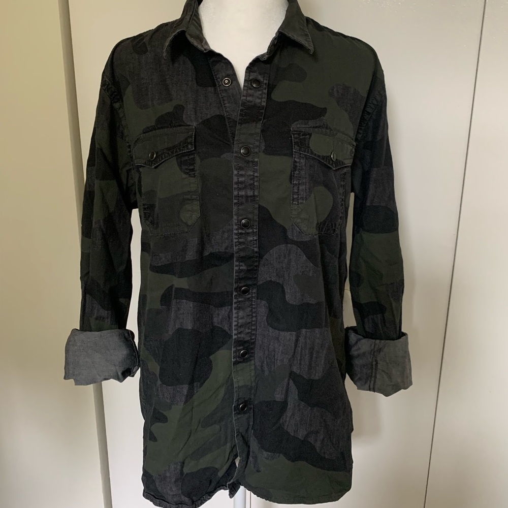 American Rag Camo snapped button down